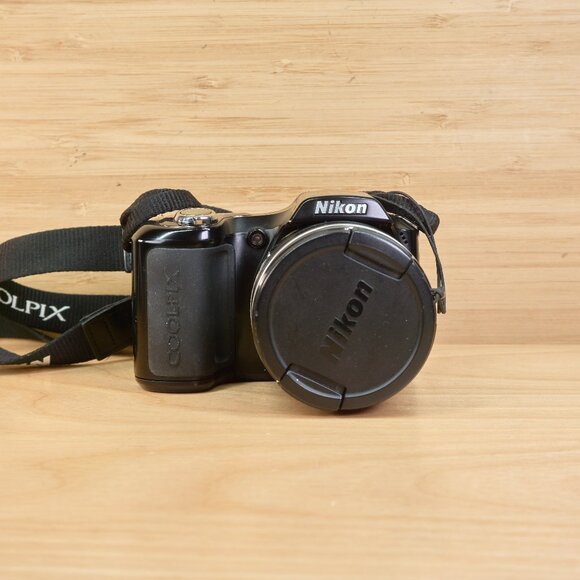 Nikon Coolpix L100 / 10MP Digital Camera / 15x Optical Zoom Lens / Tested - Picture 2 of 8